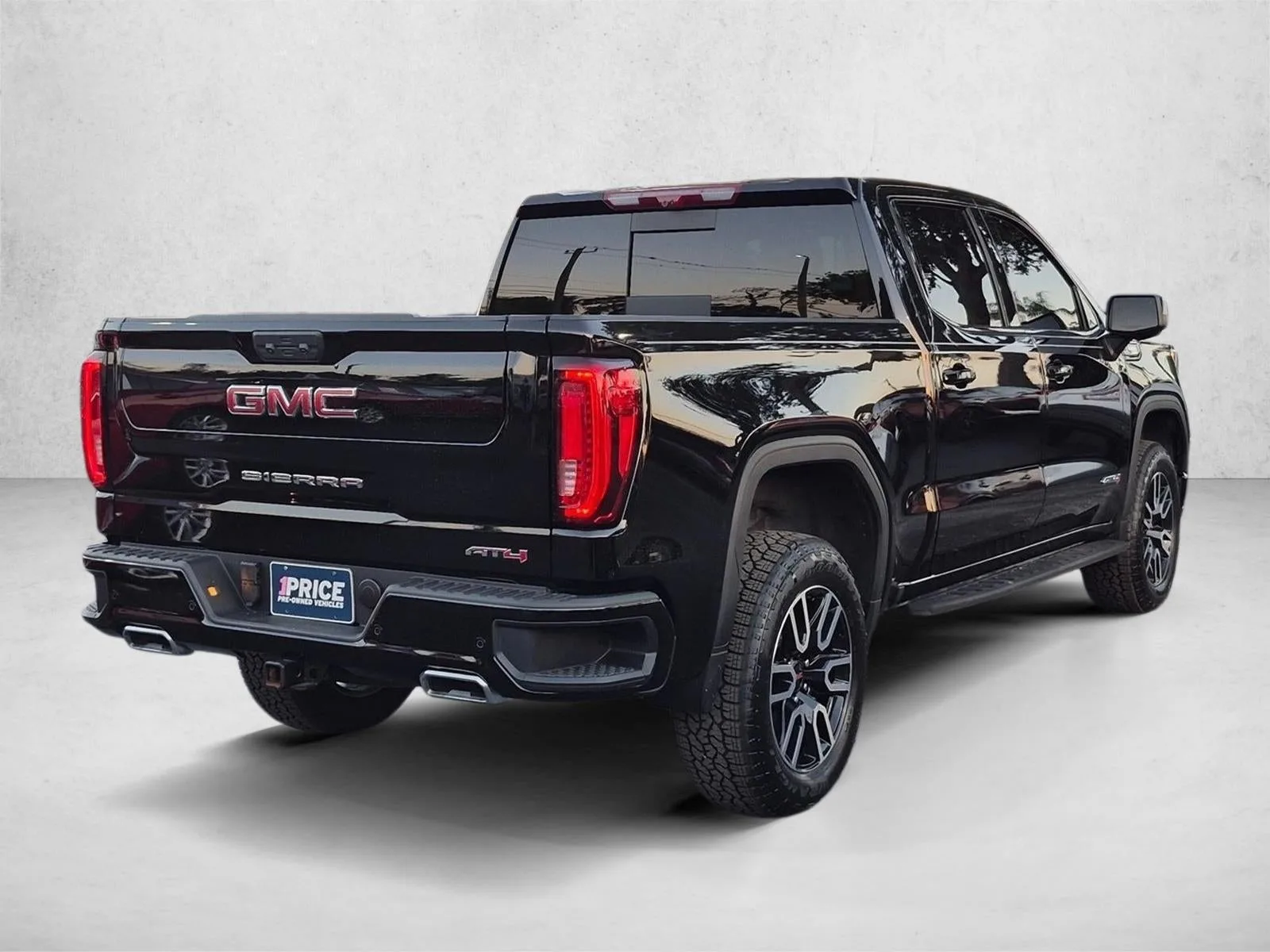 2025 GMC Sierra 1500 AT4 photo 5