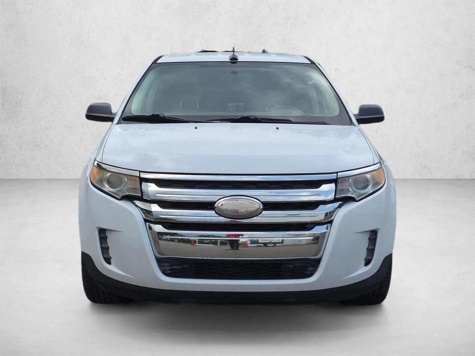 2014 Ford Edge SE photo 2