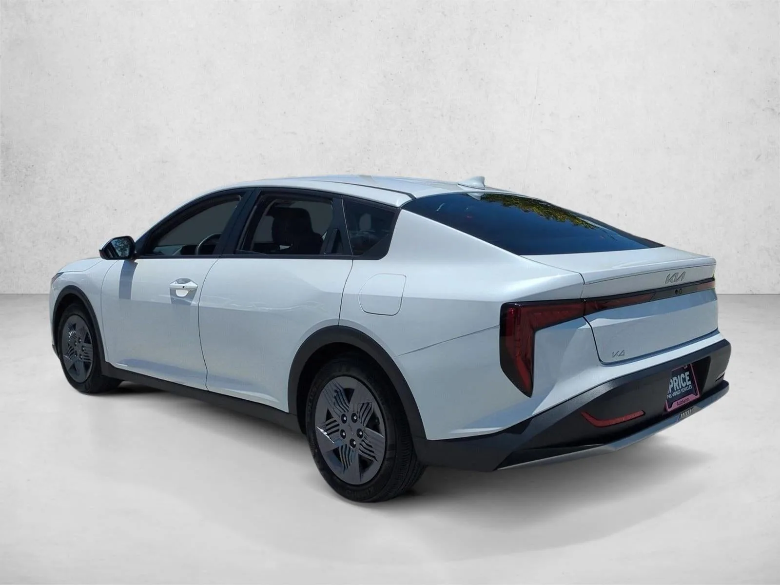 2025 Kia K4 LX FWD photo 8