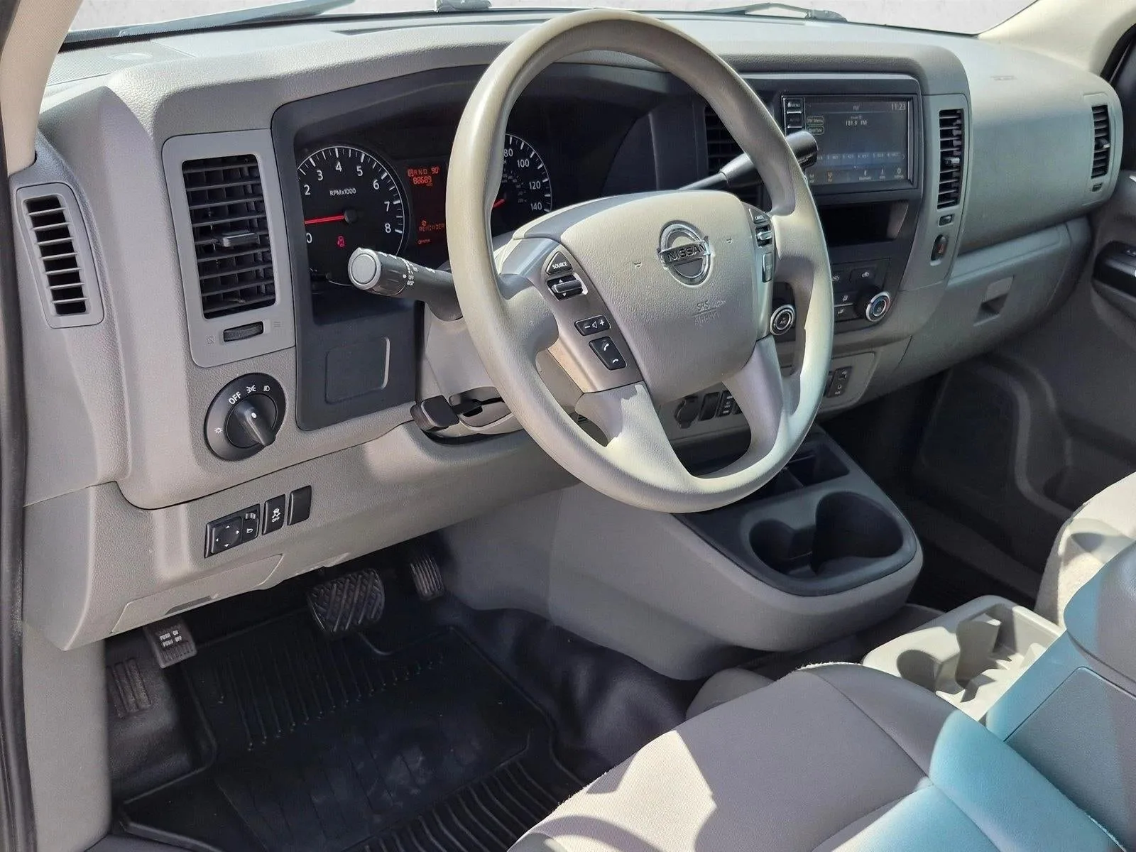 2020 Nissan NV Cargo High Roof V6 SV photo 10