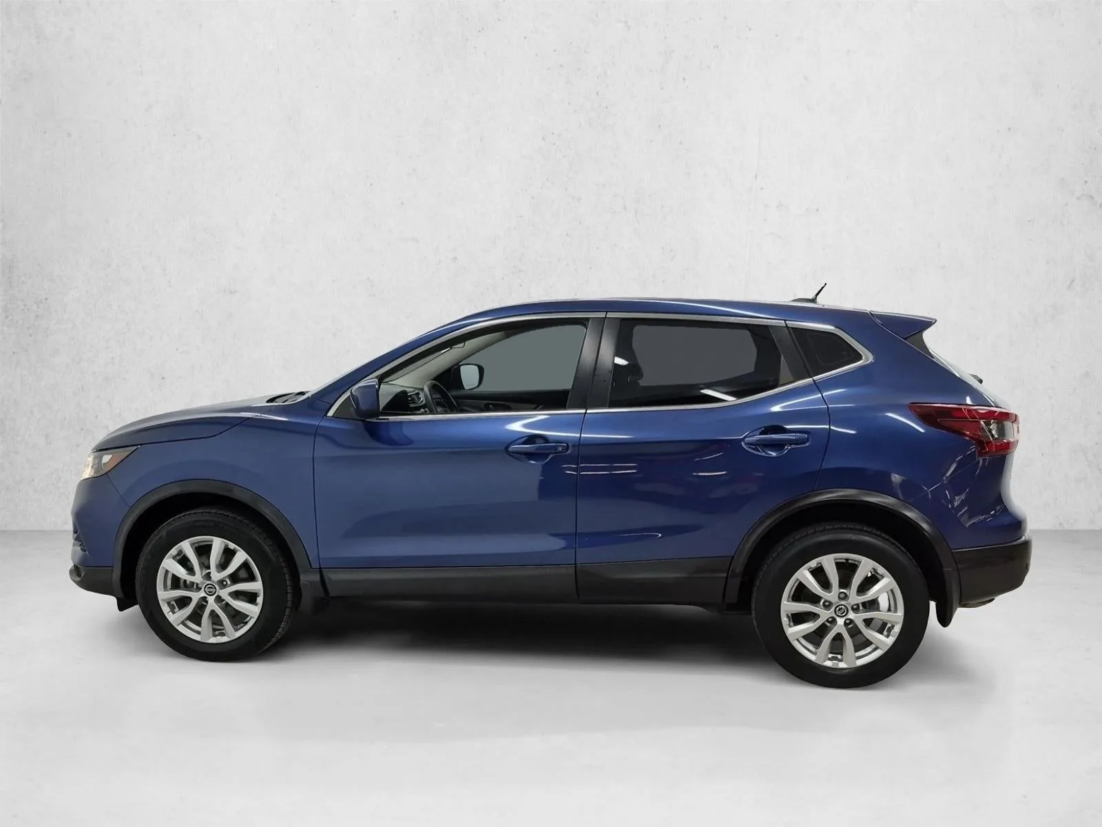 2020 Nissan Rogue Sport S photo 9