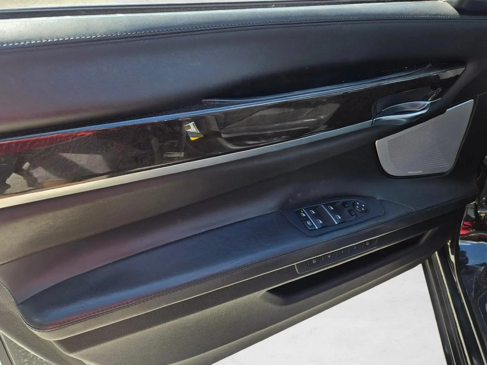 2013 BMW 750Li Sedan photo 12