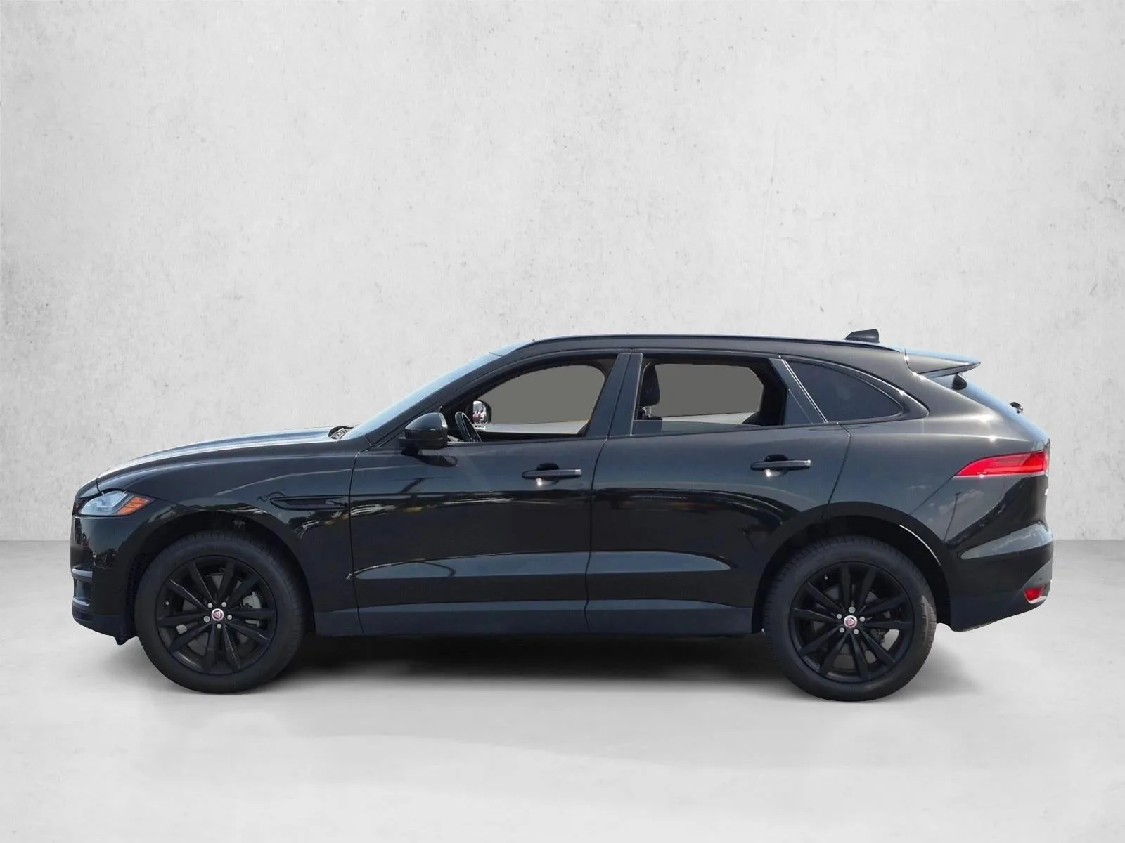 2017 Jaguar F-PACE 35t Prestige photo 8