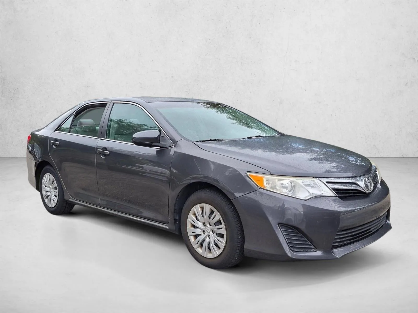 2012 Toyota Camry 4dr Sdn I4 Auto LE (Natl) photo 3