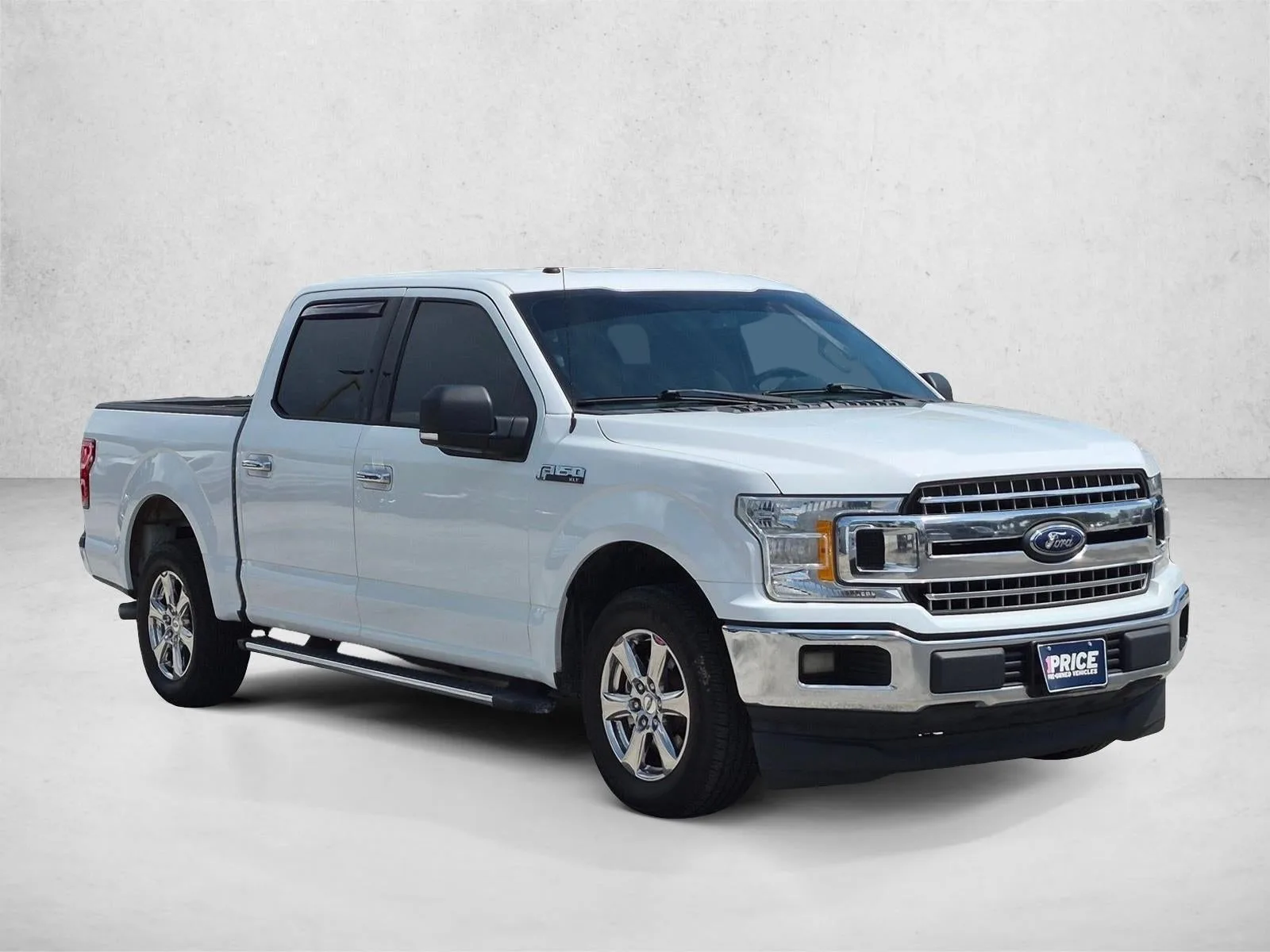 2018 Ford F-150 XLT 2WD SuperCrew 5.5' Box photo 3
