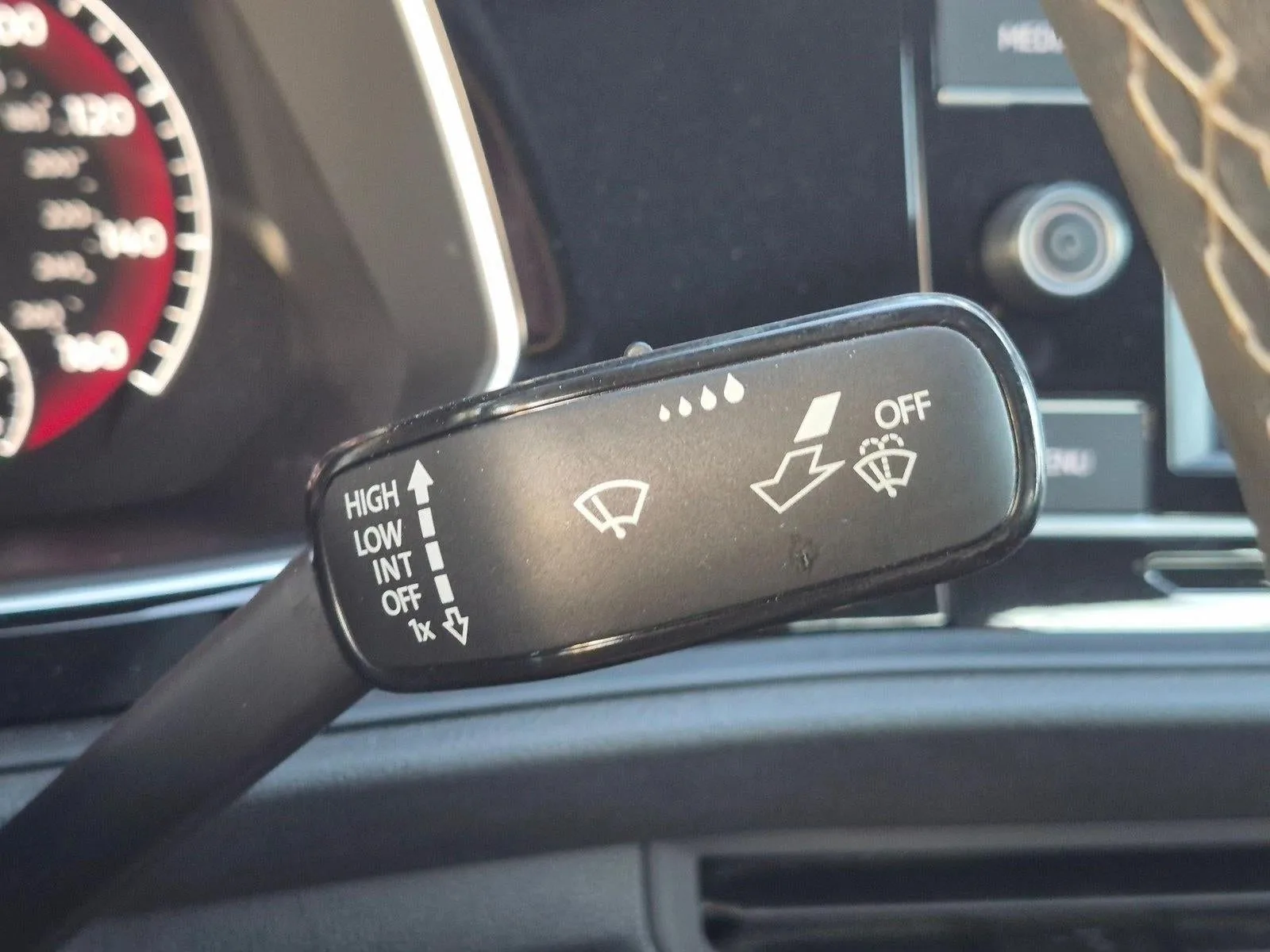 2021 Volkswagen Jetta SE Auto photo 7