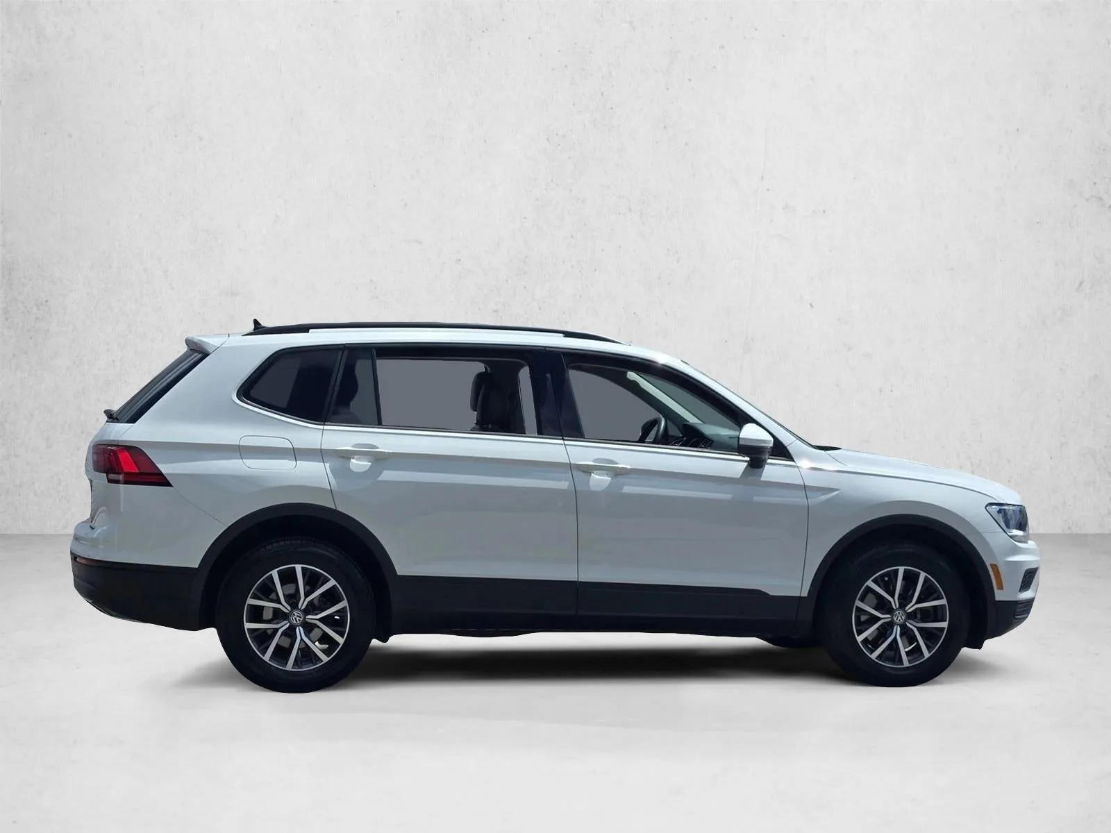 2021 Volkswagen Tiguan 2.0T S FWD photo 4