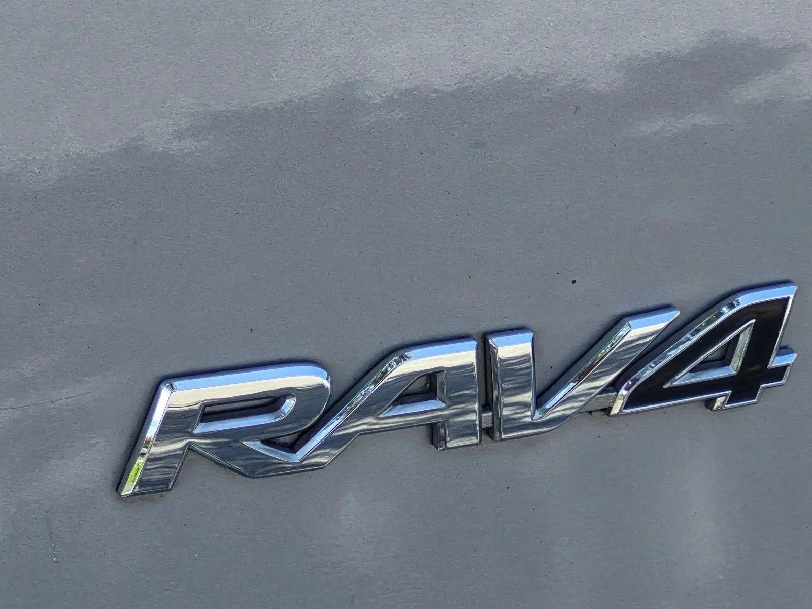 2018 Toyota RAV4 XLE FWD (GS) photo 11