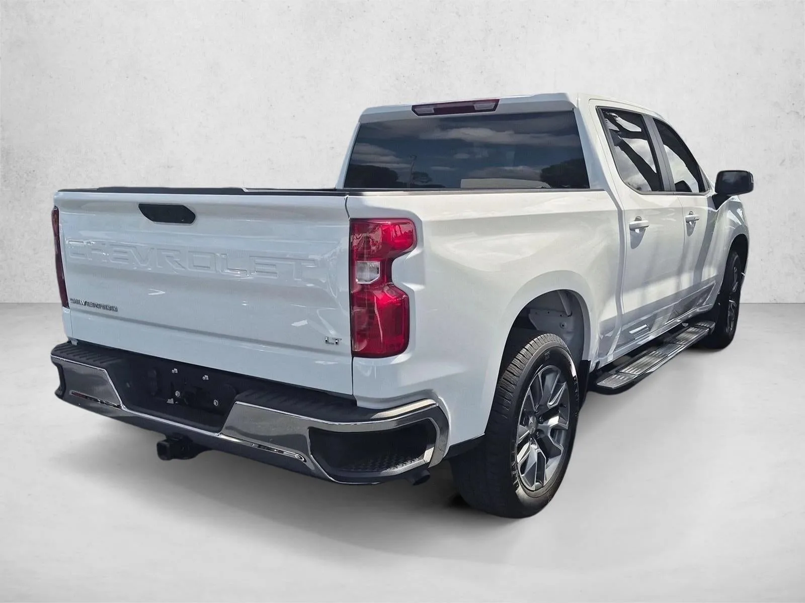 2026 Chevrolet Silverado 1500 LT photo 4