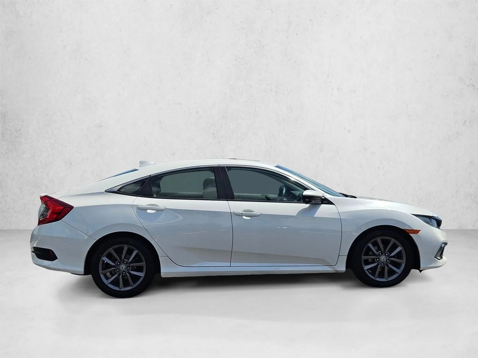 2019 Honda Civic Sedan EX CVT photo 4
