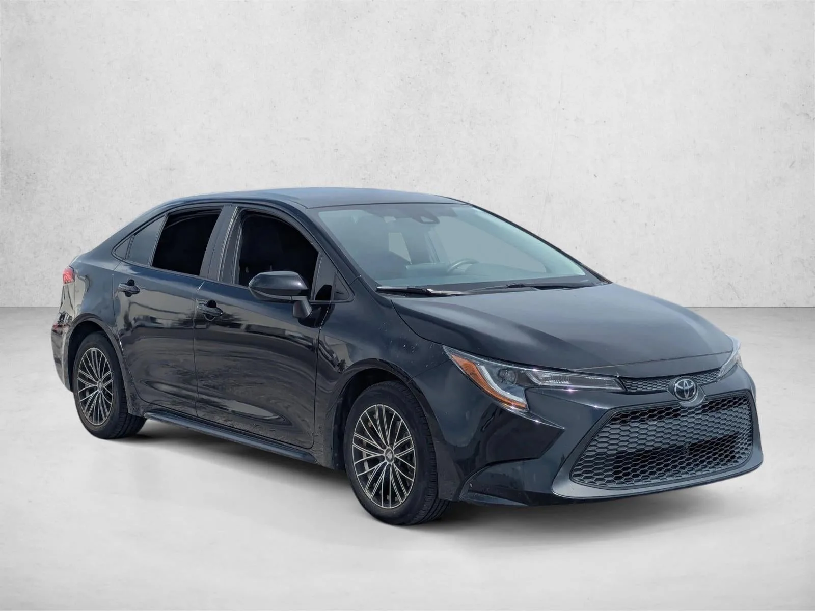 2022 Toyota Corolla LE photo 3