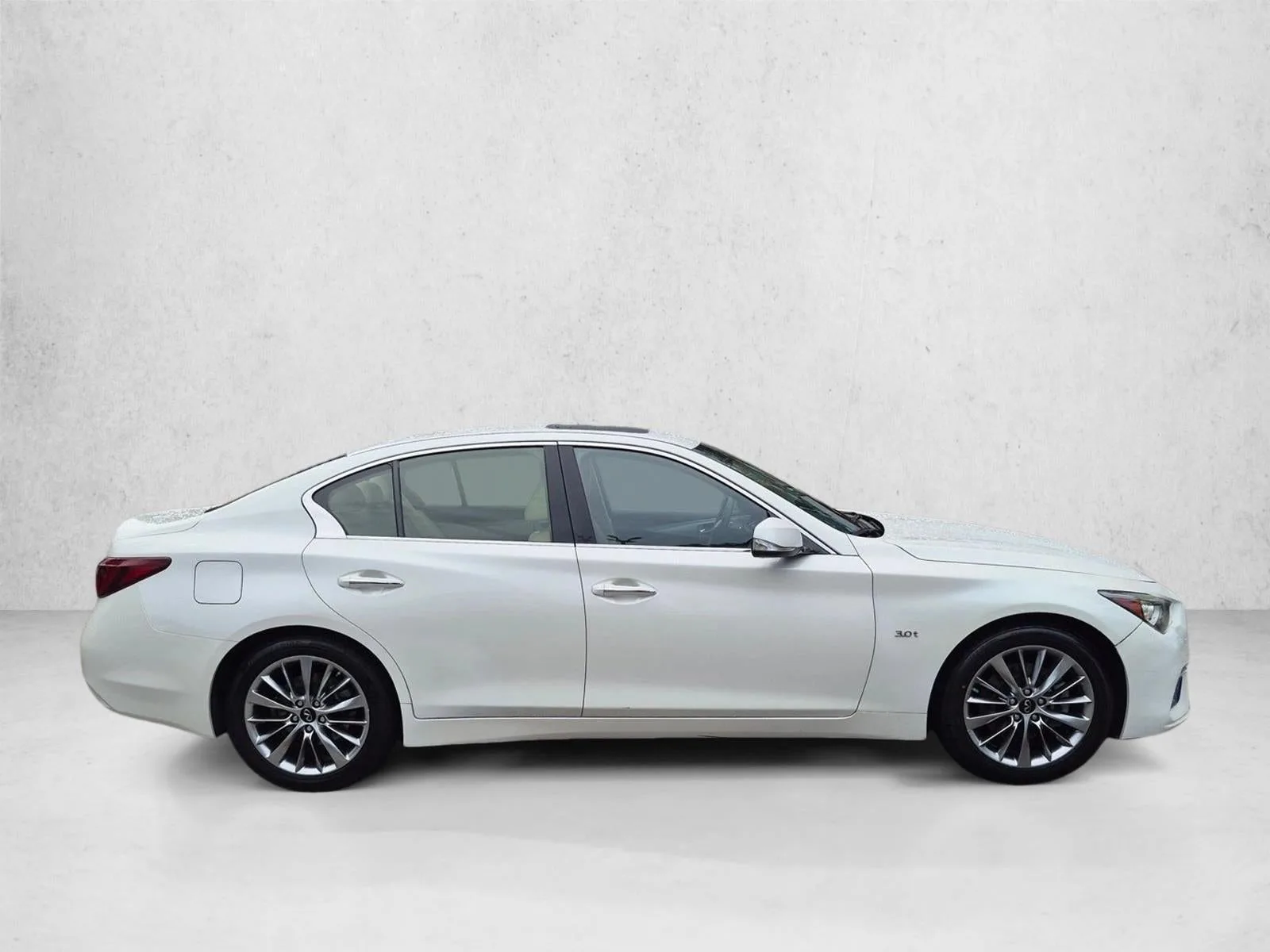 2019 INFINITI Q50 3.0t LUXE photo 4