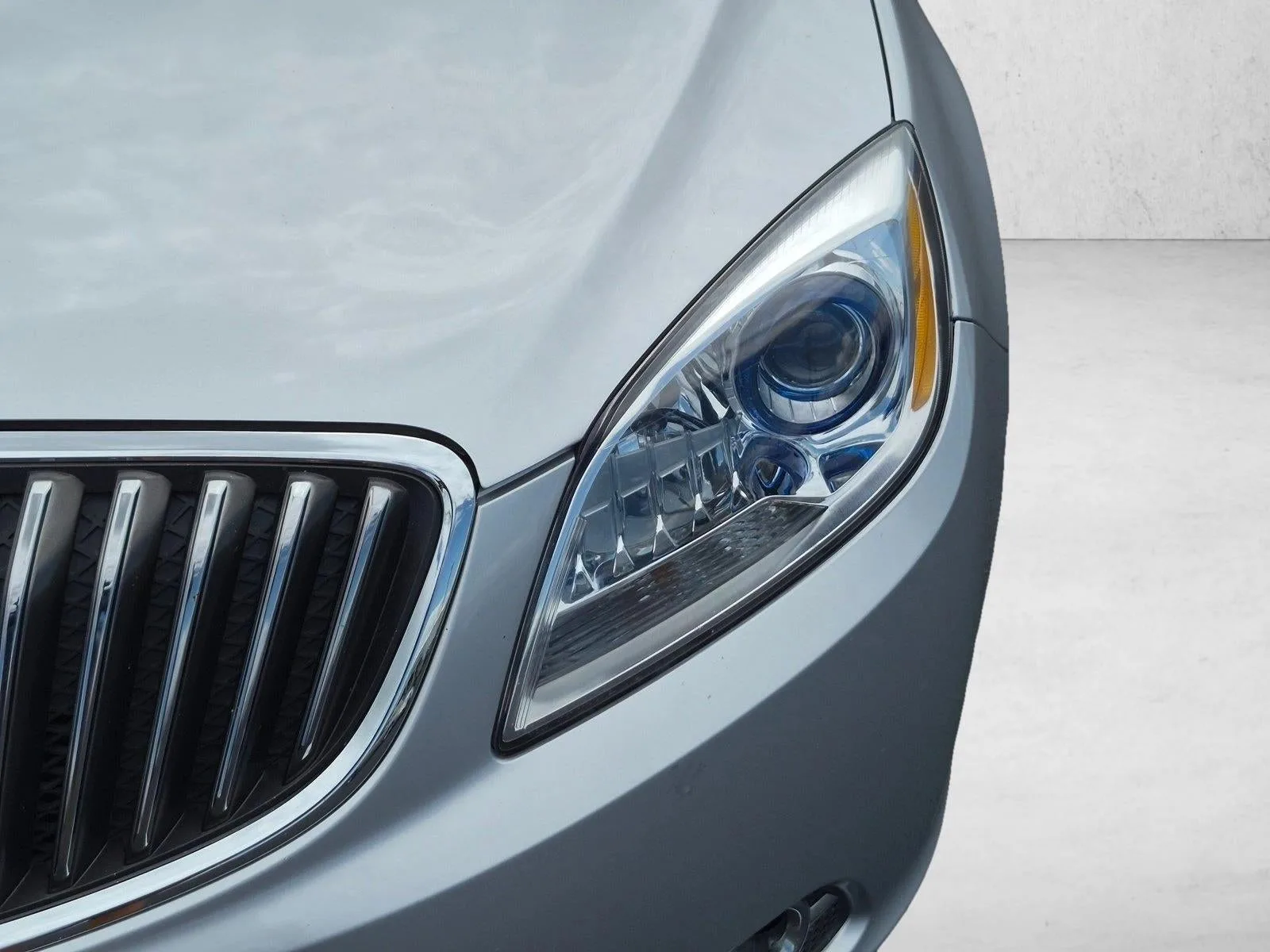 2013 Buick Verano Base photo 9