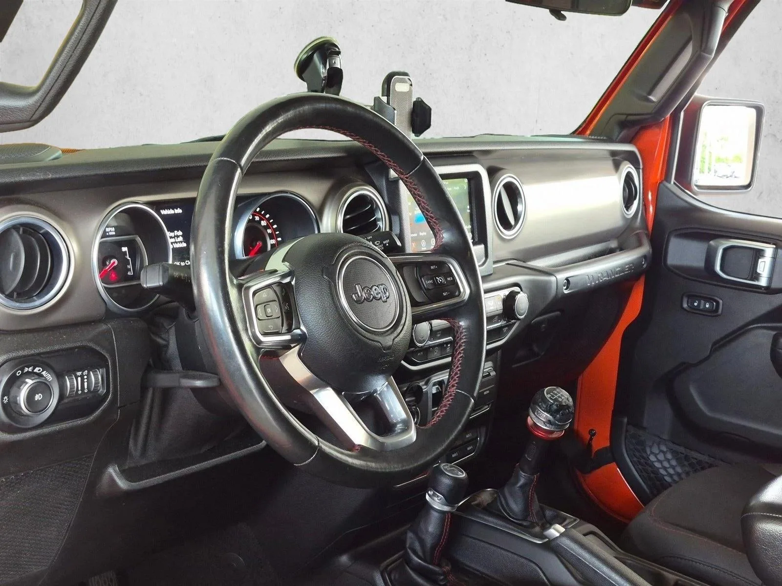 2018 Jeep Wrangler Unlimited Rubicon 4x4 photo 10