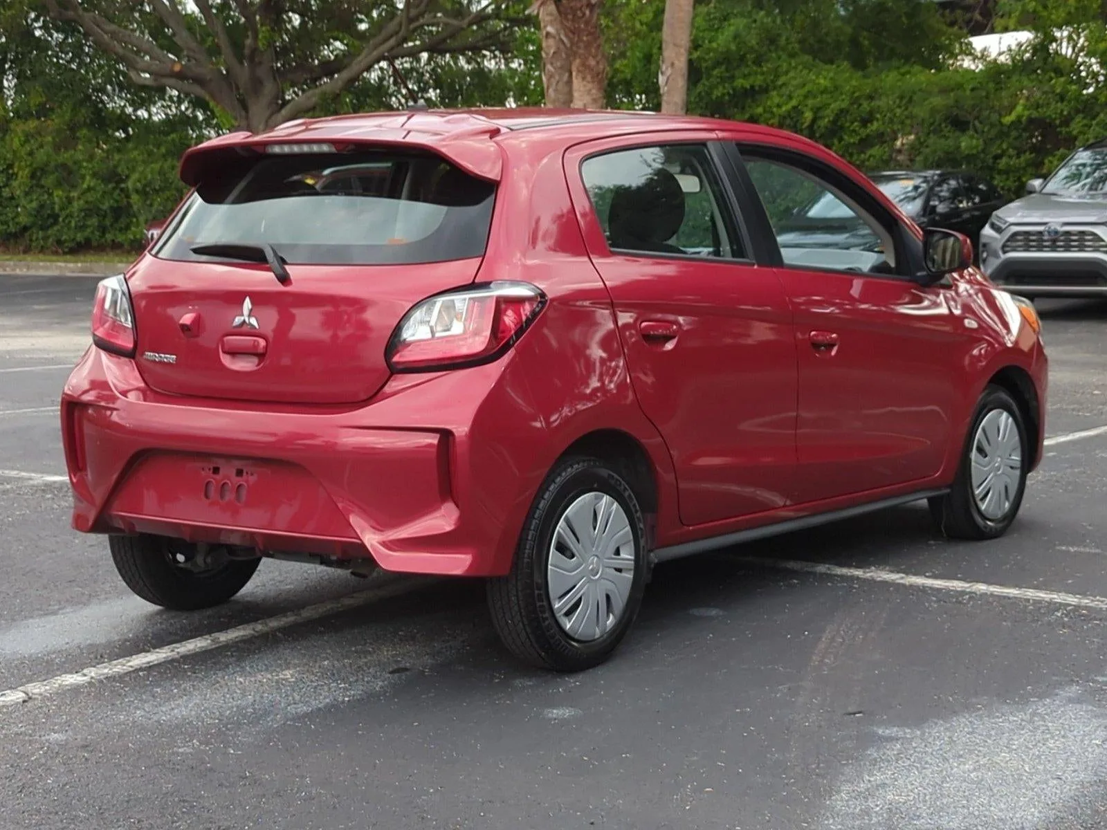 2024 Mitsubishi Mirage ES CVT photo 5