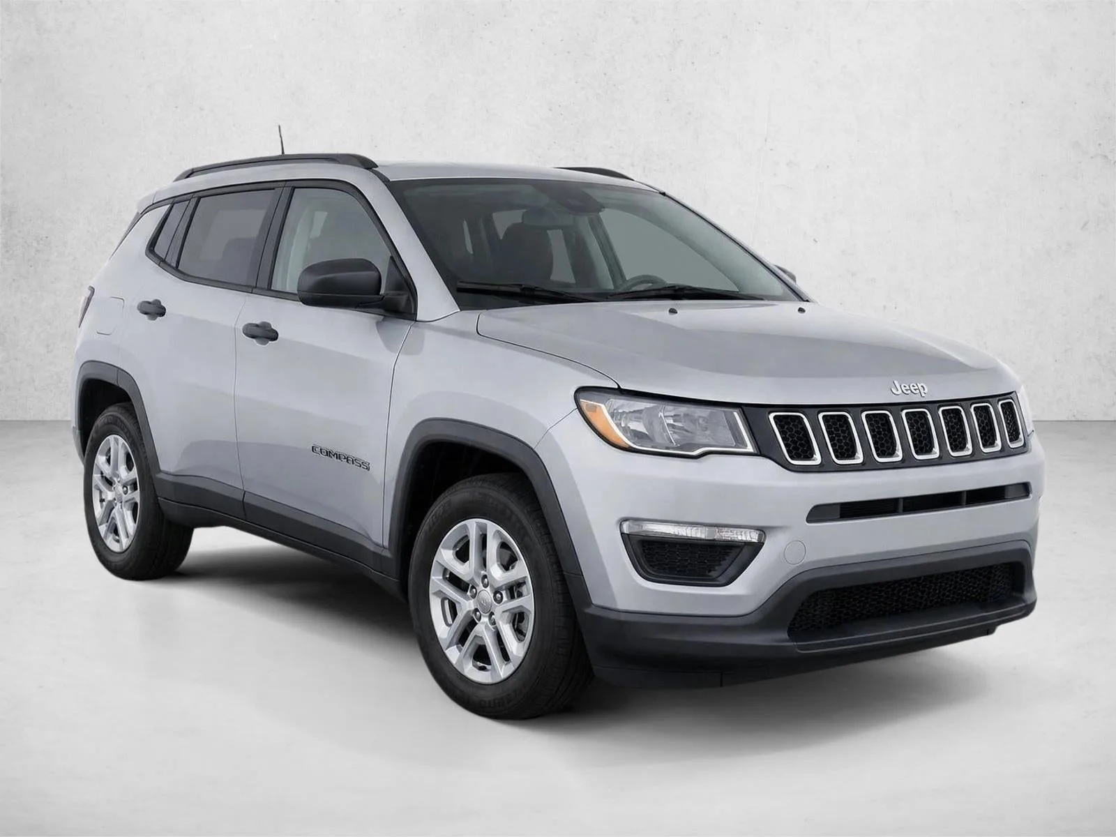 2017 Jeep Compass Sport FWD photo 3