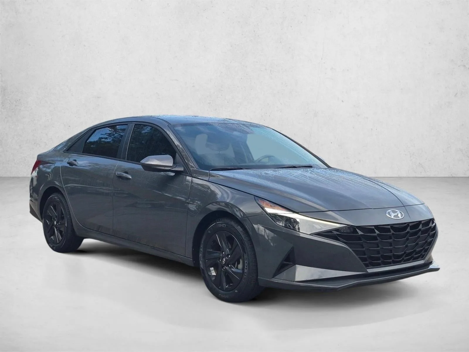 2023 Hyundai ELANTRA SEL IVT photo 3