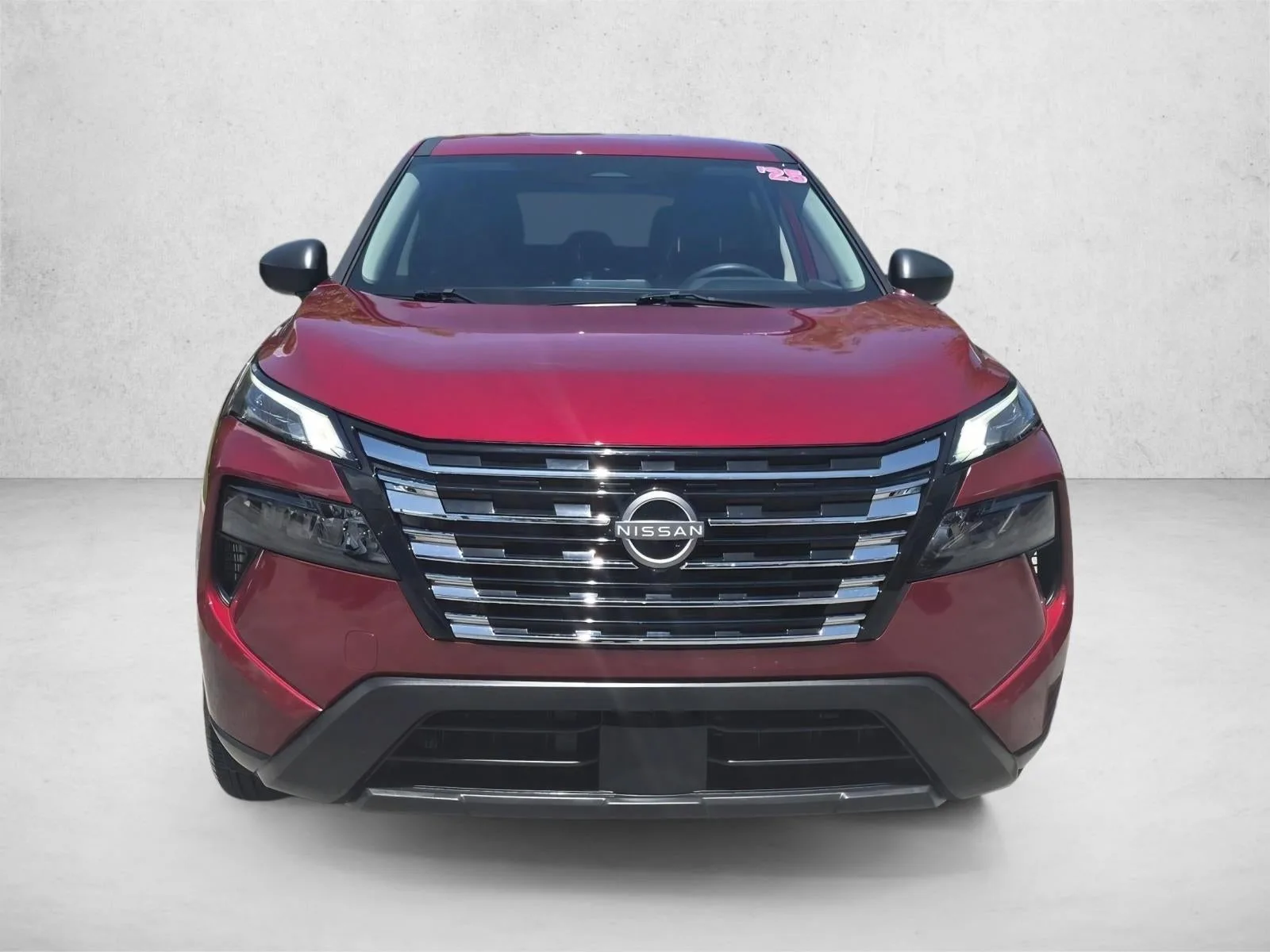 2025 Nissan Rogue FWD S photo 2