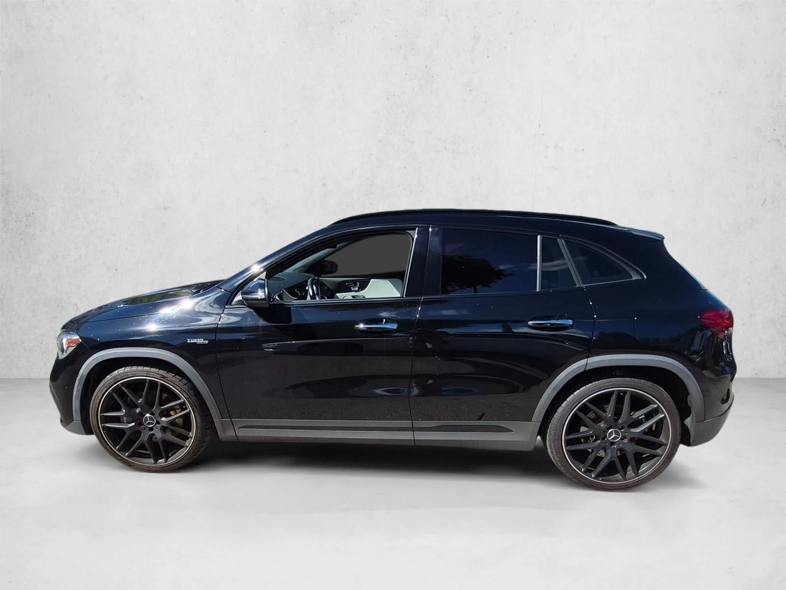 2022 Mercedes-Benz AMG® GLA 45 4MATIC® photo 2