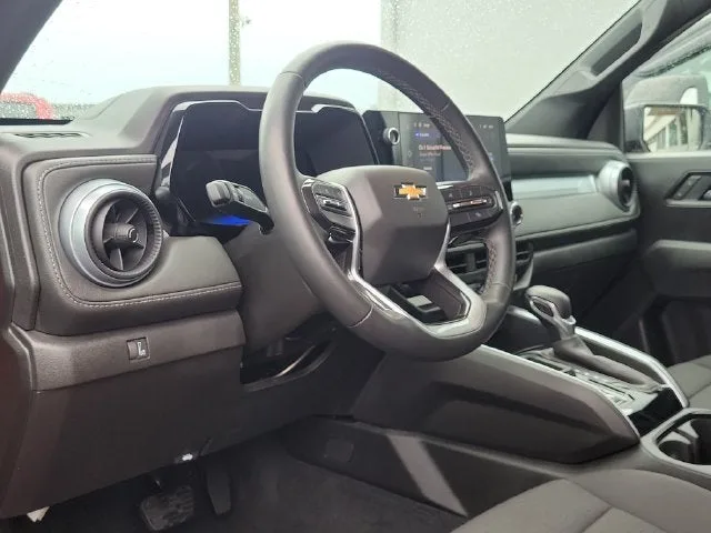 2025 Chevrolet Colorado LT photo 10