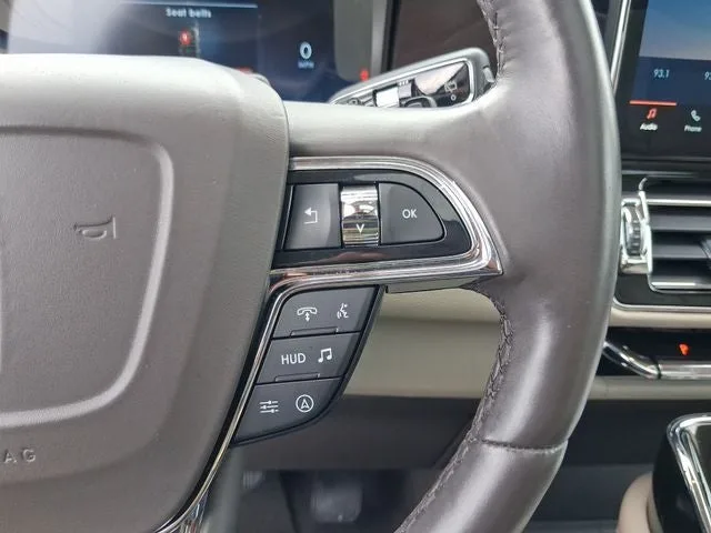 2023 Lincoln Navigator L Reserve photo 17