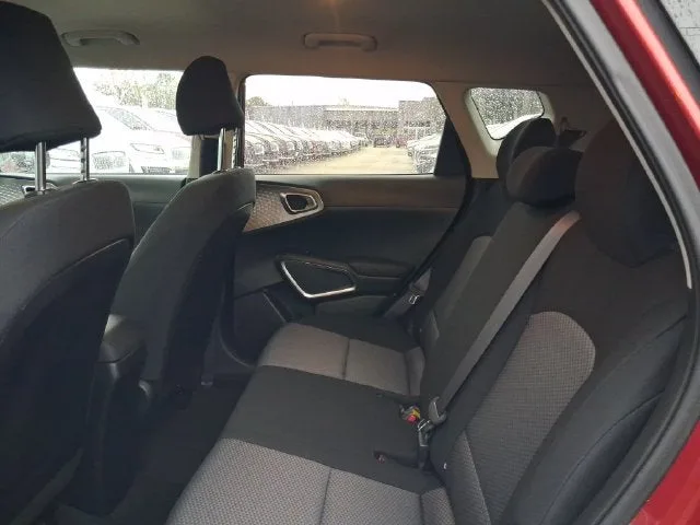 2023 Kia Soul LX photo 6