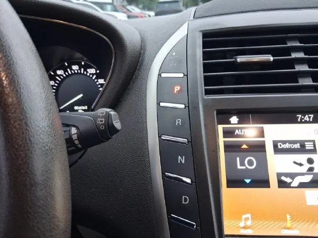 2019 Lincoln MKC Standard photo 20