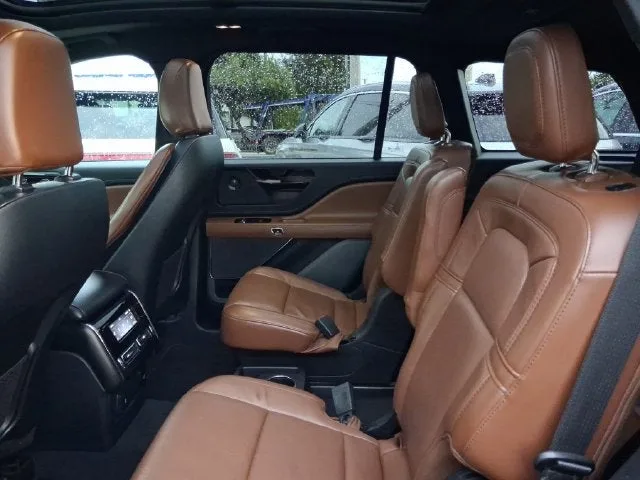 2021 Lincoln Aviator Reserve Premium photo 6