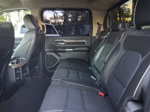 2019 RAM 1500 Laramie photo 6