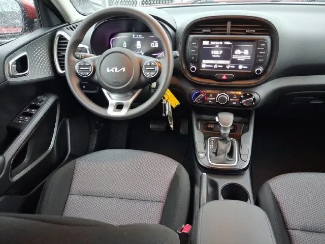2023 Kia Soul LX photo 8