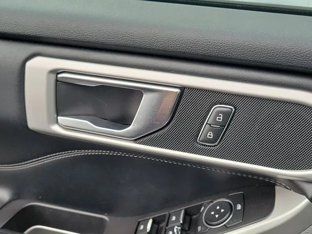 2021 Ford Explorer XLT photo 14