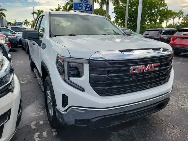 2023 GMC Sierra 1500 Pro photo 2