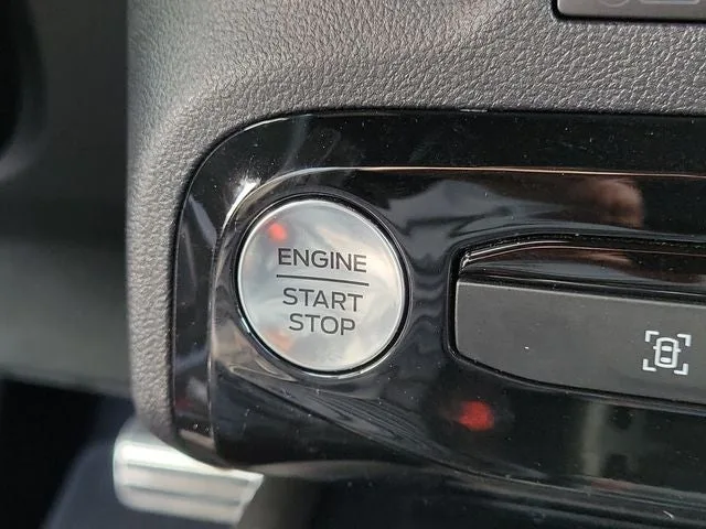 2024 Ford Escape ST-Line photo 24
