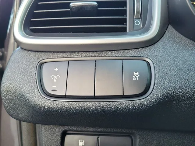 2018 Kia Sorento LX photo 12