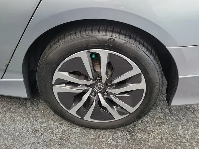 2018 Honda Accord Hybrid Base photo 7