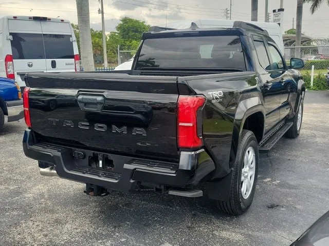 2024 Toyota Tacoma TRD Sport photo 3