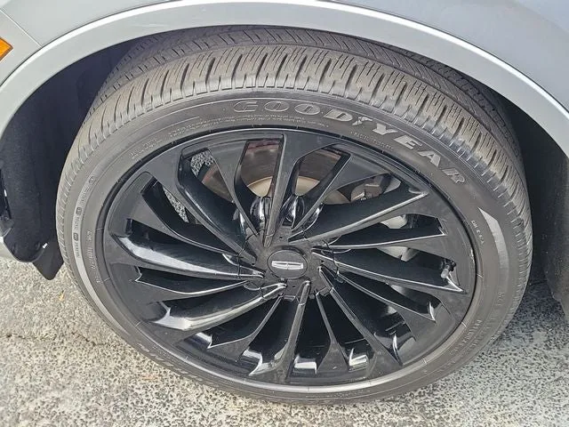 2024 Lincoln Aviator Reserve Premium photo 7