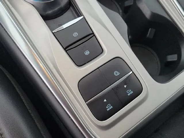 2022 Ford Explorer XLT photo 25