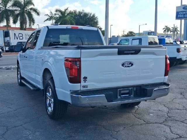 2024 Ford F-150 XLT photo 3