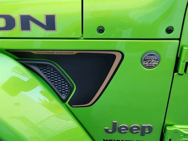 2025 Jeep Wrangler Rubicon 392 photo 12