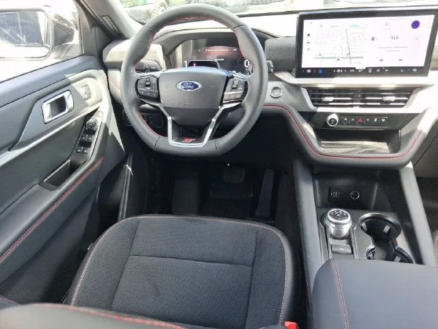 2026 Ford Explorer ST photo 8