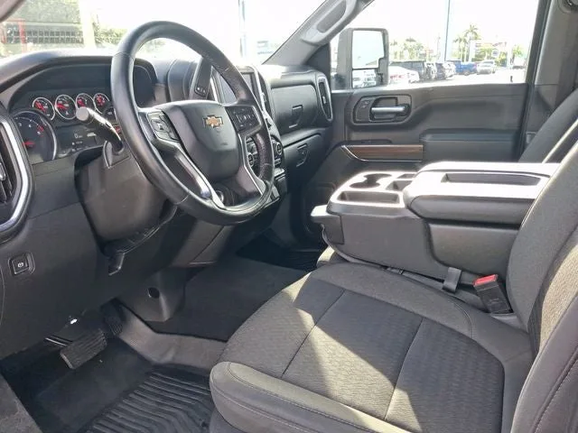 2022 Chevrolet Silverado 2500HD LT photo 12