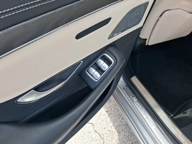 2018 Mercedes-Benz S-Class S 560 photo 10