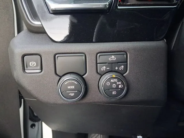 2025 Chevrolet Silverado 1500 RST photo 20