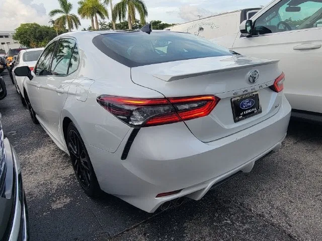 2022 Toyota Camry XSE photo 4