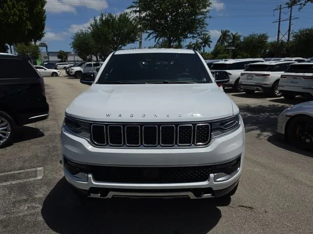 2023 Jeep Wagoneer Series III photo 2