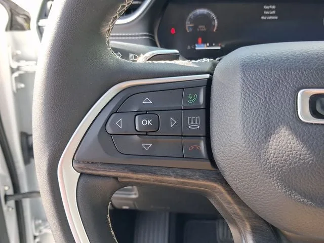 2024 Jeep Grand Cherokee L Limited photo 18