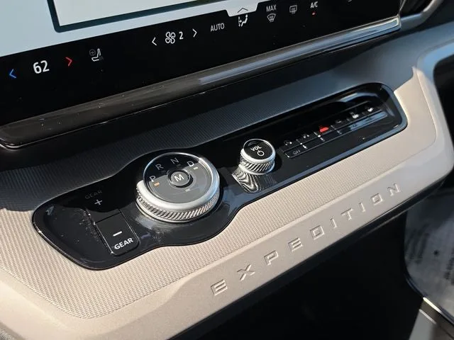 2025 Ford Expedition Max Active photo 19