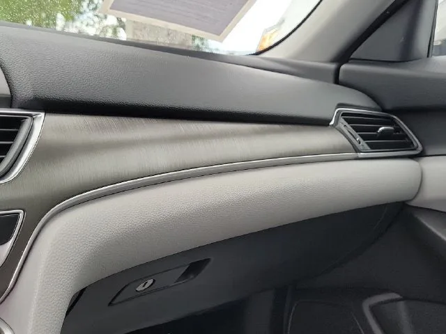 2018 Honda Accord Hybrid Base photo 30