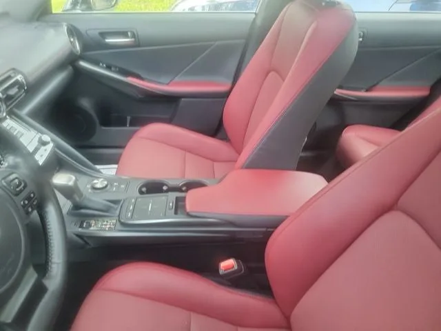 2025 Lexus IS 300 photo 13